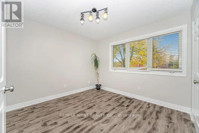 86 Dina Road, Vaughan, Ontario  L6A 1L7 - Photo 40 - N12474229