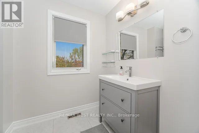 86 Dina Road, Vaughan, Ontario  L6A 1L7 - Photo 42 - N12474229