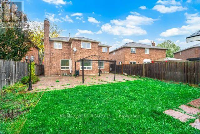 86 Dina Road, Vaughan, Ontario  L6A 1L7 - Photo 49 - N12474229