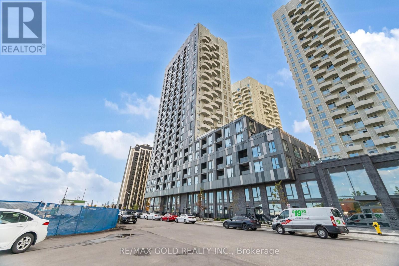 311 - 474 Caldari Road, Vaughan, Ontario  L4K 0R5 - Photo 1 - N12474232