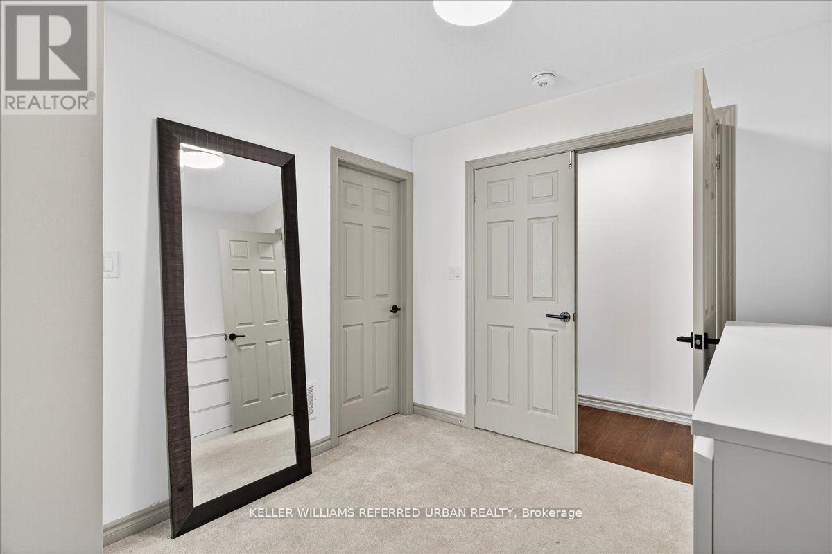 431 Rita's Avenue, Newmarket, Ontario  L3X 2N1 - Photo 31 - N12474253
