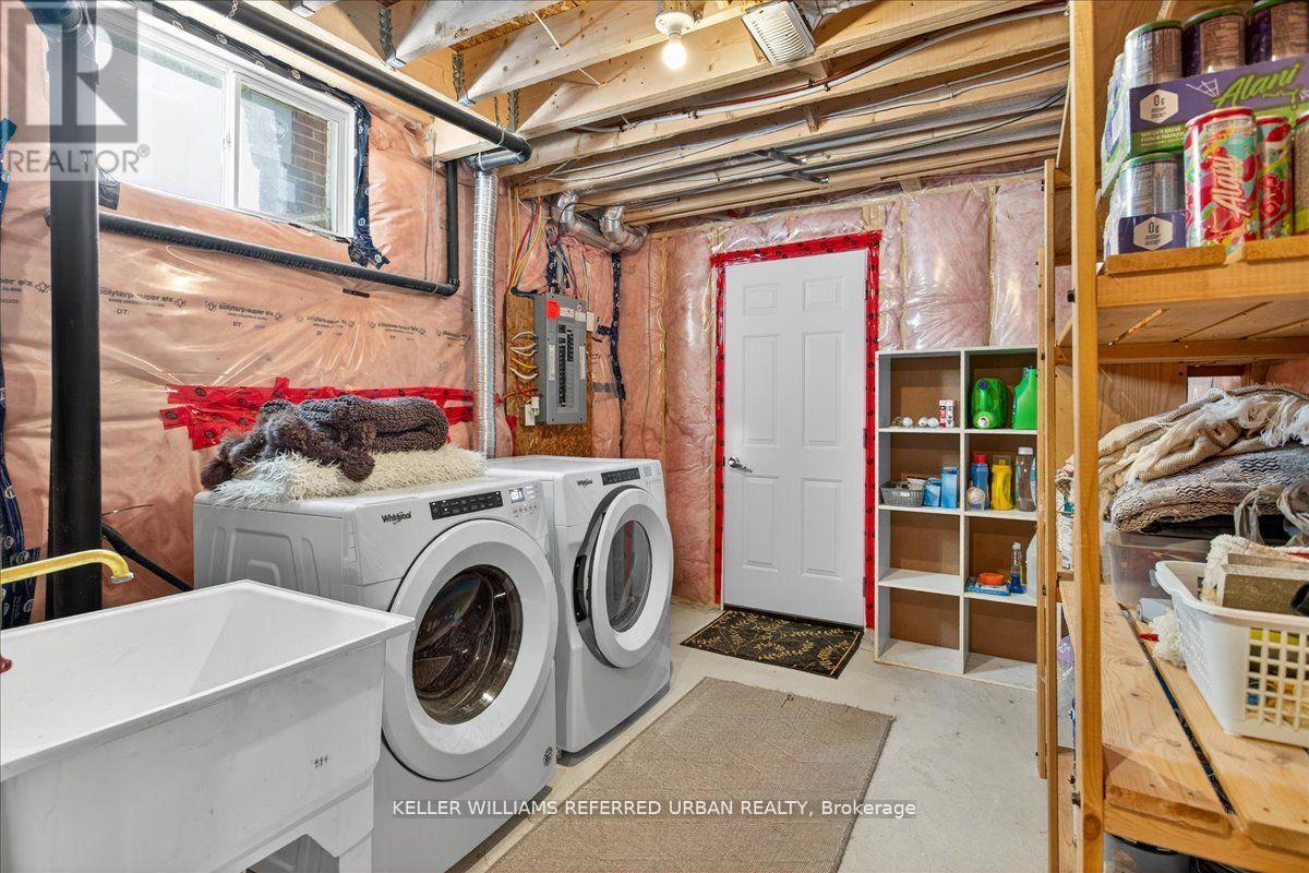 431 Rita's Avenue, Newmarket, Ontario  L3X 2N1 - Photo 42 - N12474253