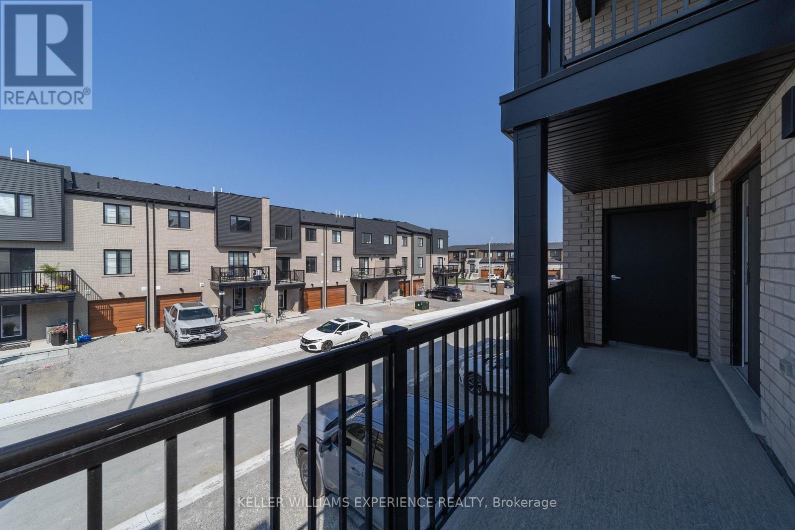 5 - 32 Wagon Lane, Barrie, Ontario  L9J 0V2 - Photo 10 - S12474216