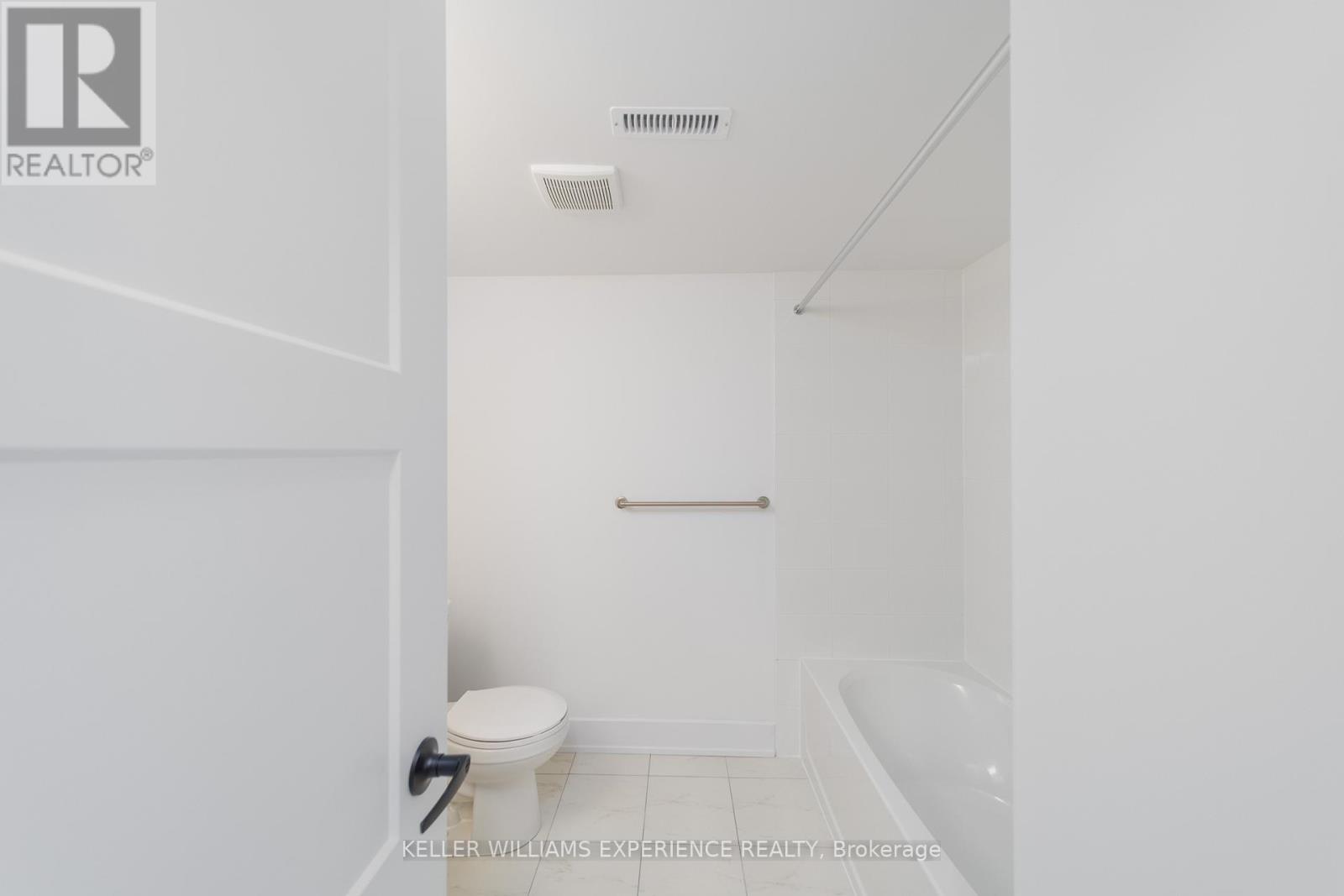 5 - 32 Wagon Lane, Barrie, Ontario  L9J 0V2 - Photo 13 - S12474216