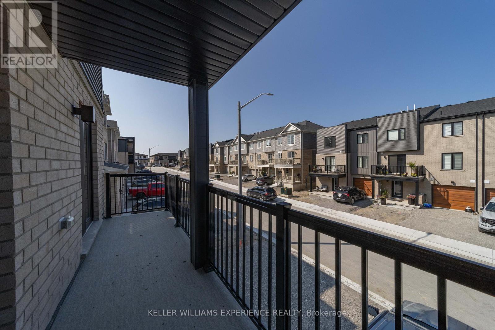 5 - 32 Wagon Lane, Barrie, Ontario  L9J 0V2 - Photo 9 - S12474216