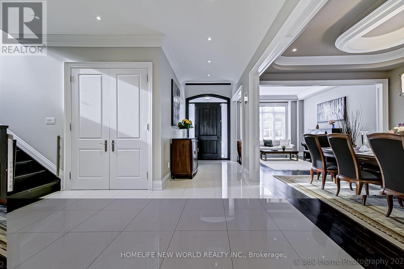 29 Threadneedle Crescent, Toronto, Ontario  M2H 1Z5 - Photo 3 - C12474204