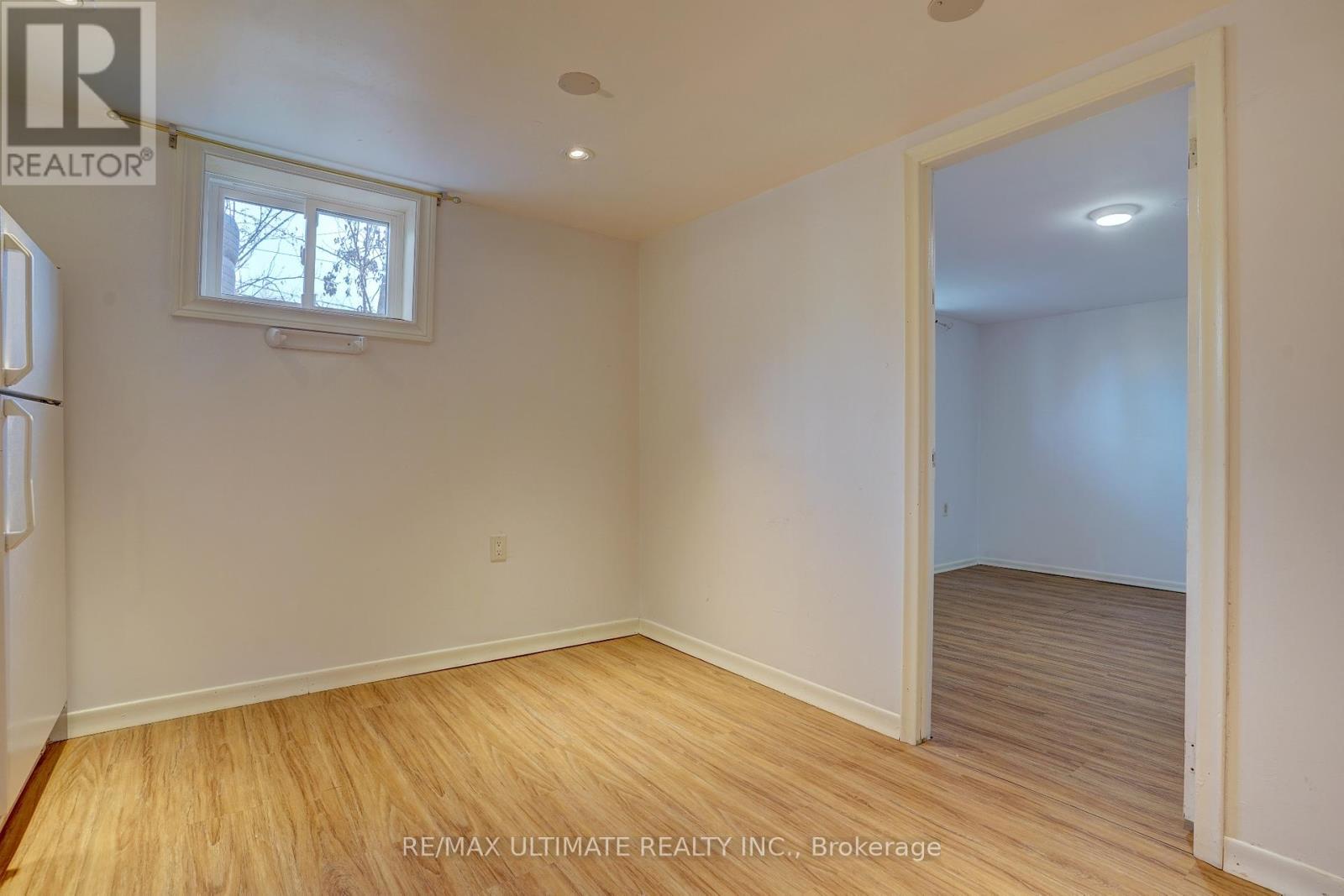 Lower - 23 Falmouth Avenue, Toronto, Ontario  M1K 4M5 - Photo 8 - E12471296