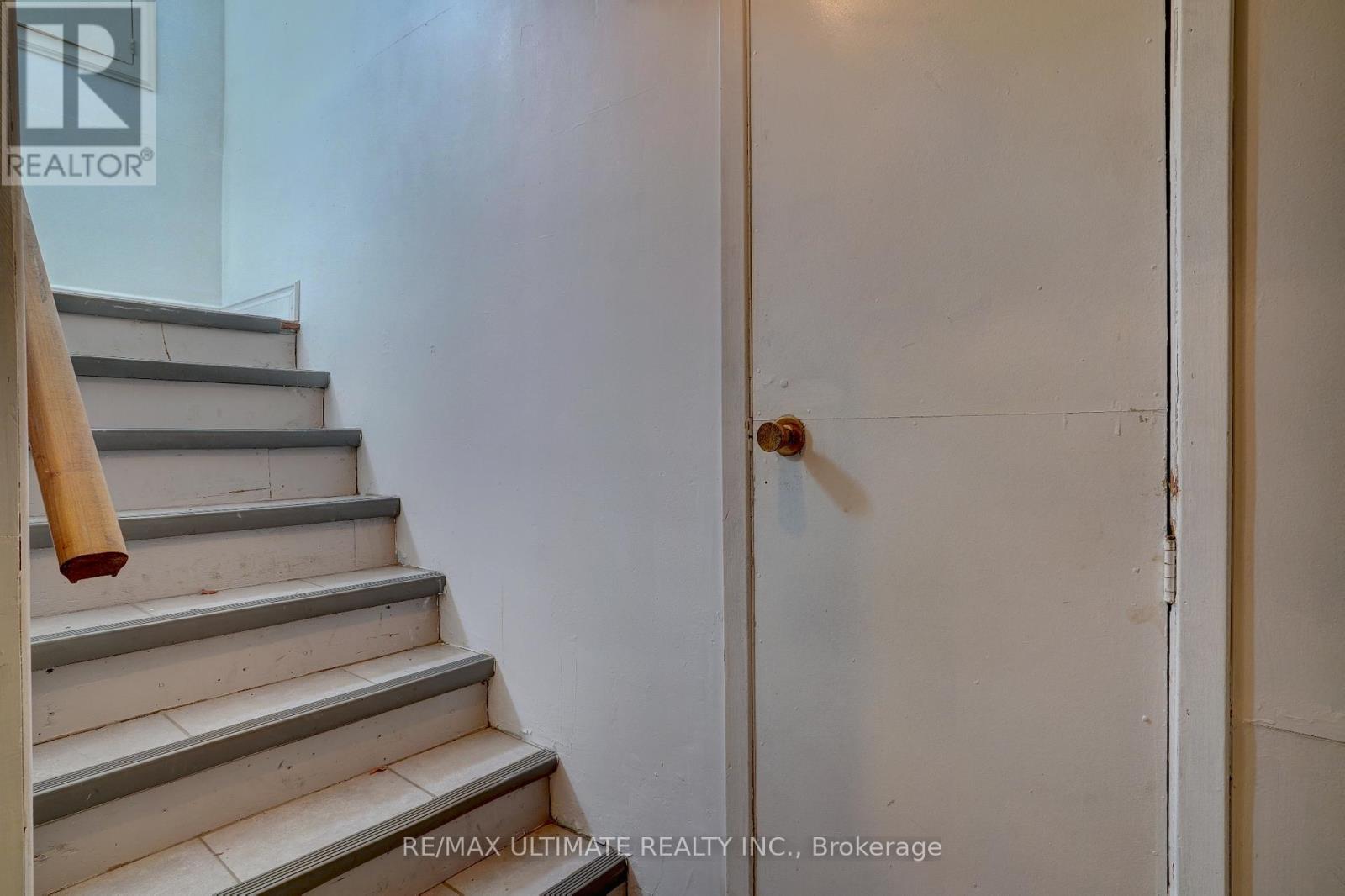 Lower - 23 Falmouth Avenue, Toronto, Ontario  M1K 4M5 - Photo 3 - E12471296