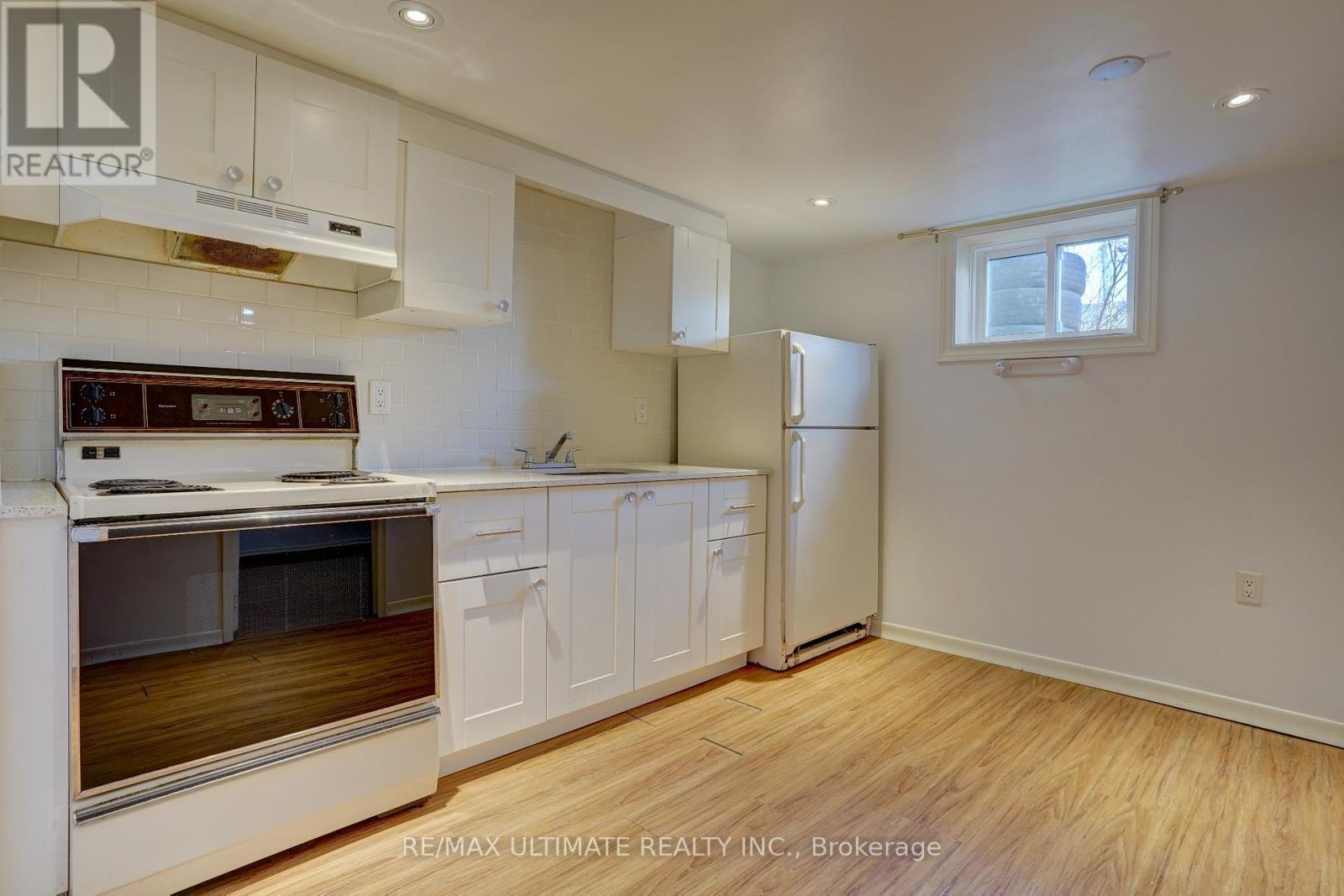 Lower - 23 Falmouth Avenue, Toronto, Ontario  M1K 4M5 - Photo 11 - E12471296