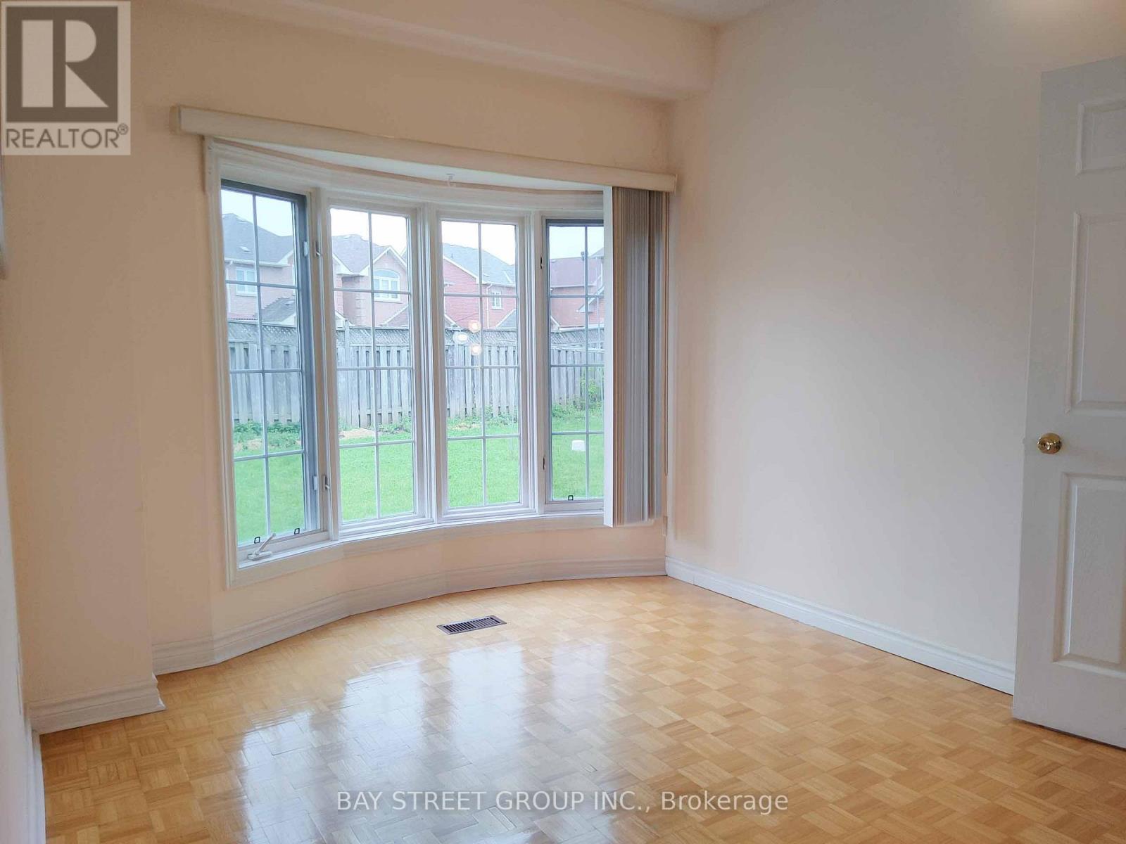 76 Greensboro Drive, Markham, Ontario  L3R 0V5 - Photo 13 - N12194417
