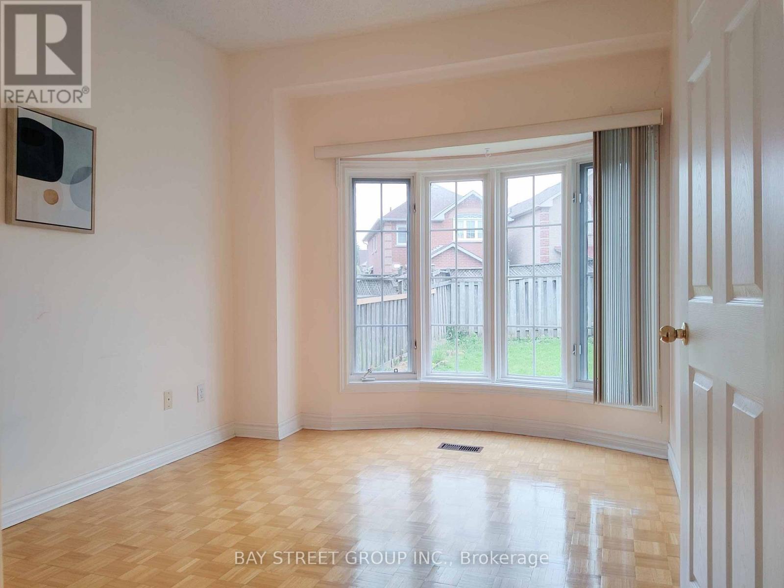76 Greensboro Drive, Markham, Ontario  L3R 0V5 - Photo 11 - N12194417