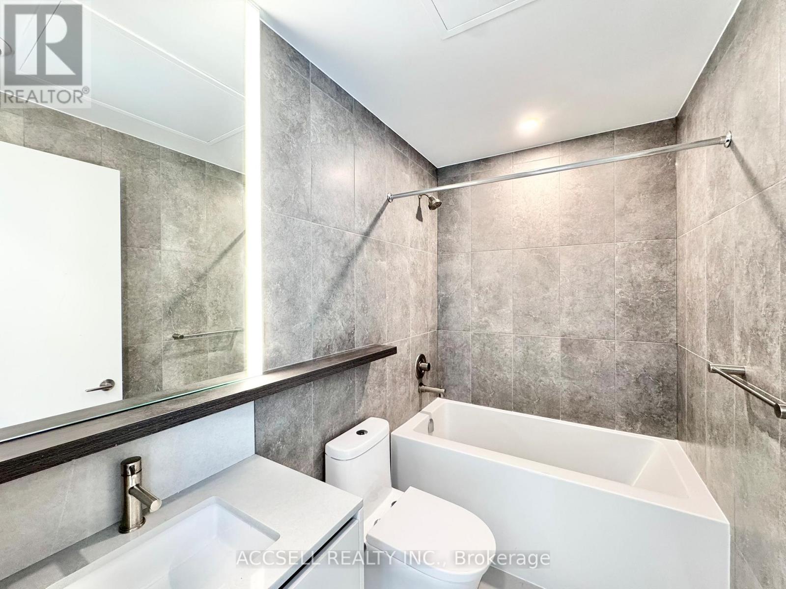 W2805 - 185 Millway Avenue, Vaughan, Ontario  L4K 0L2 - Photo 14 - N12472974