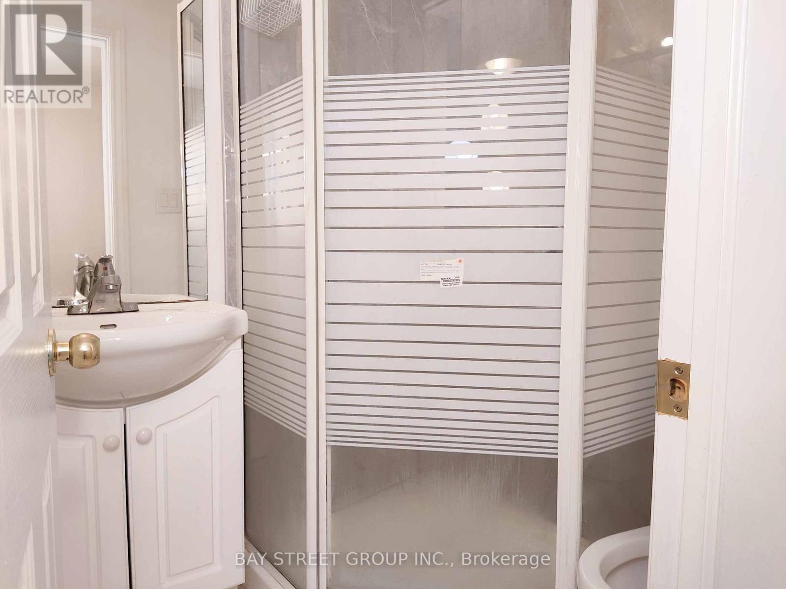 76 Greensboro Drive, Markham, Ontario  L3R 0V5 - Photo 27 - N12194417