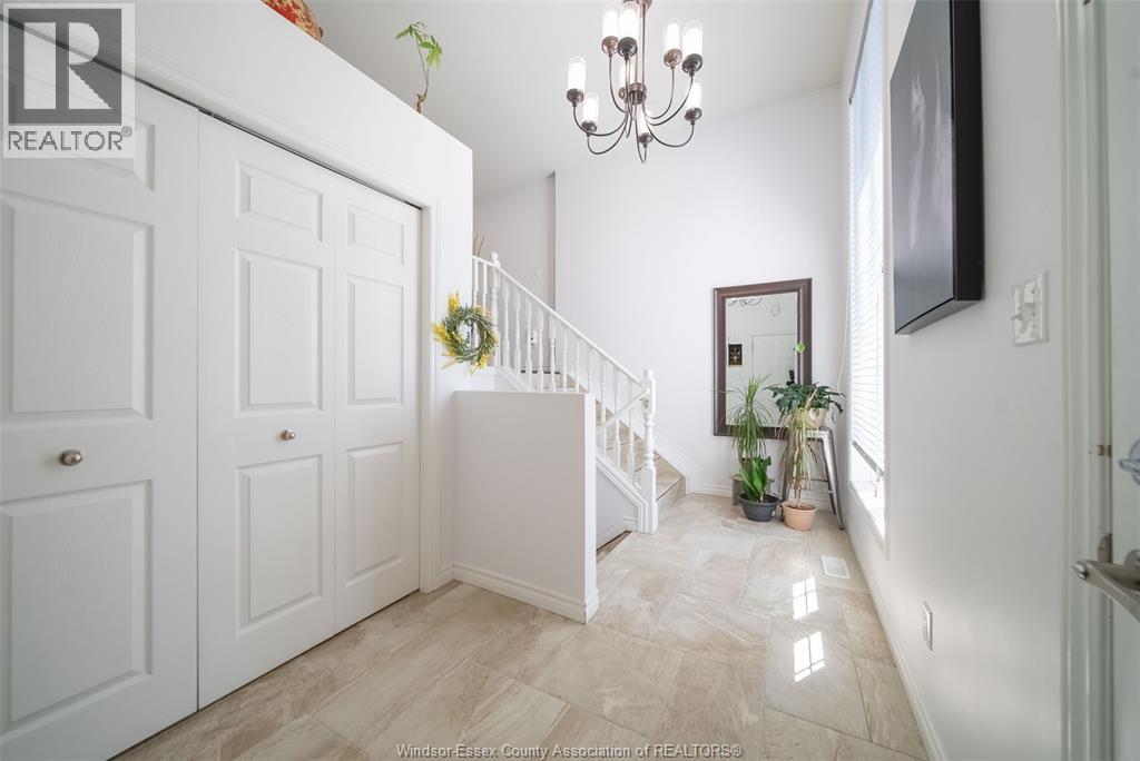 1168 Ivanhill Avenue, Windsor, Ontario  N8P 0B5 - Photo 8 - 25026719