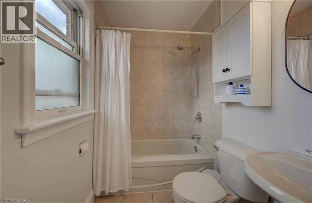 59 Edinburgh Road, Kitchener, Ontario  N2B 1M4 - Photo 13 - 40780435