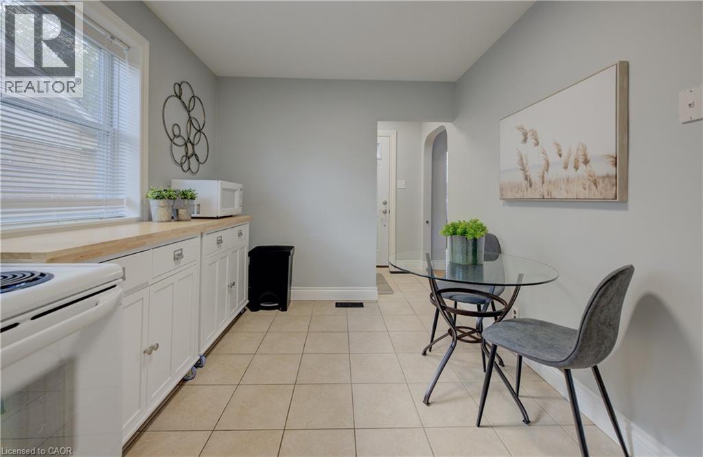 59 Edinburgh Road, Kitchener, Ontario  N2B 1M4 - Photo 9 - 40780435