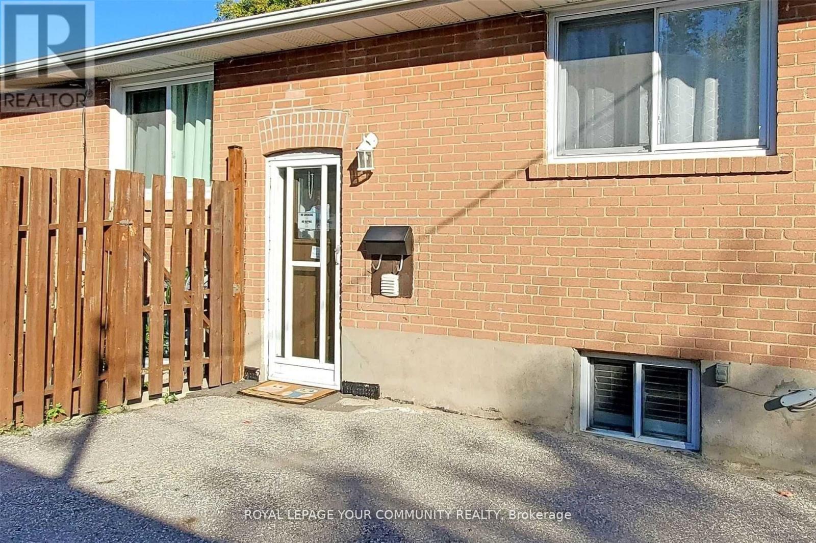 Lower - 93 Septonne Avenue, Newmarket, Ontario  L3Y 2W4 - Photo 10 - N12381645