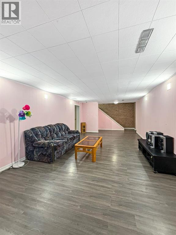 823 23 Street N, Lethbridge, Alberta  T1H 3S9 - Photo 20 - A2243483