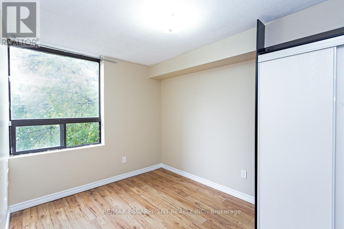 120 - 50 Mississauga Valley Boulevard, Mississauga, Ontario  L5A 3S2 - Photo 14 - W12381594