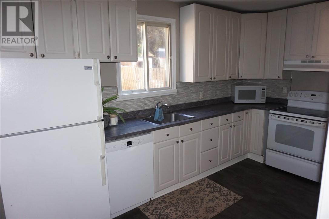 55 Copper Street, Greater Sudbury, Ontario  P3E 2C4 - Photo 3 - 2125324