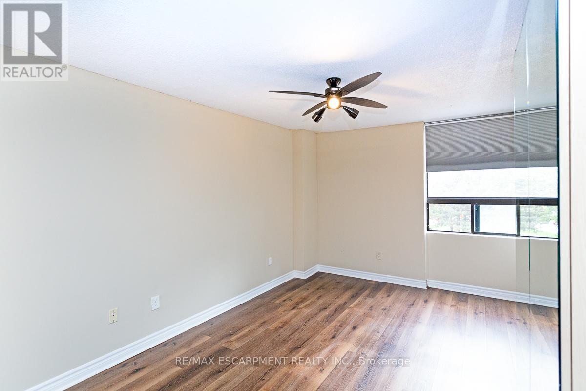 120 - 50 Mississauga Valley Boulevard, Mississauga, Ontario  L5A 3S2 - Photo 19 - W12381594