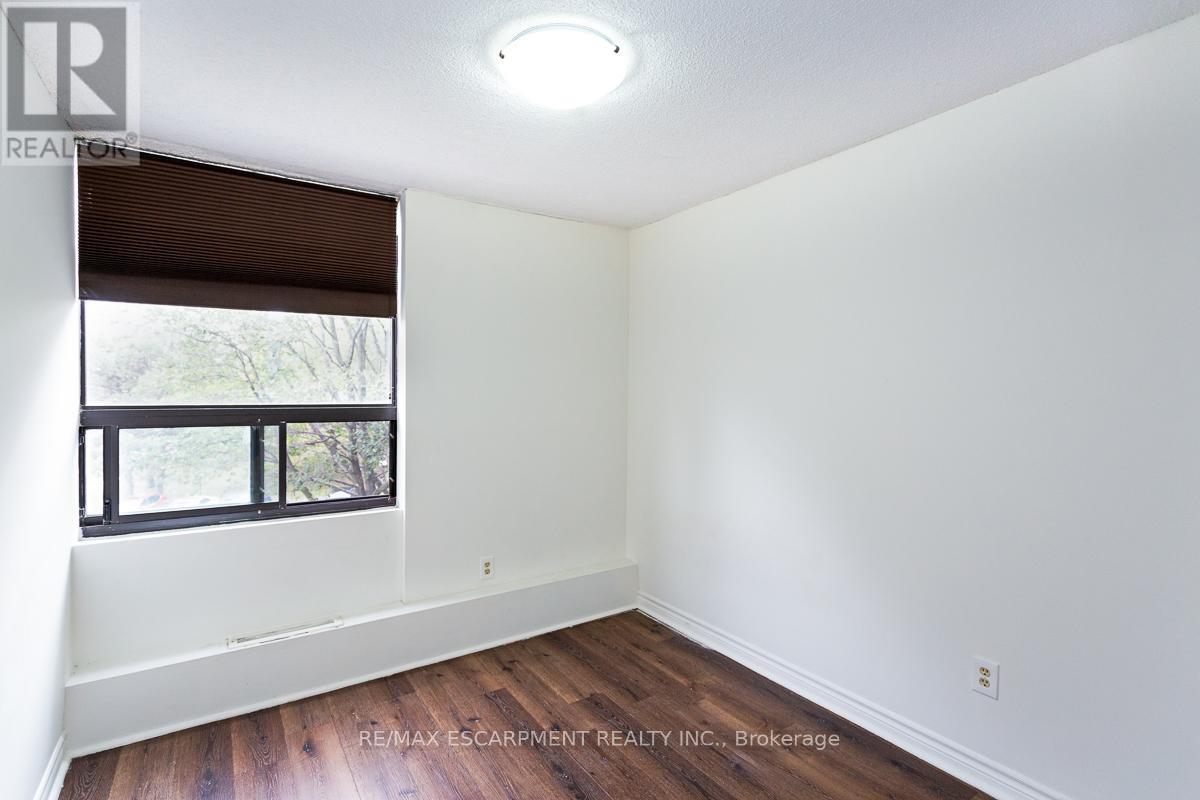 120 - 50 Mississauga Valley Boulevard, Mississauga, Ontario  L5A 3S2 - Photo 16 - W12381594
