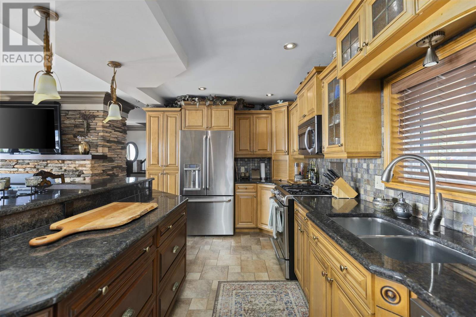 1777 Queen St E, Sault Ste. Marie, Ontario  P6A 2G8 - Photo 17 - SM253035