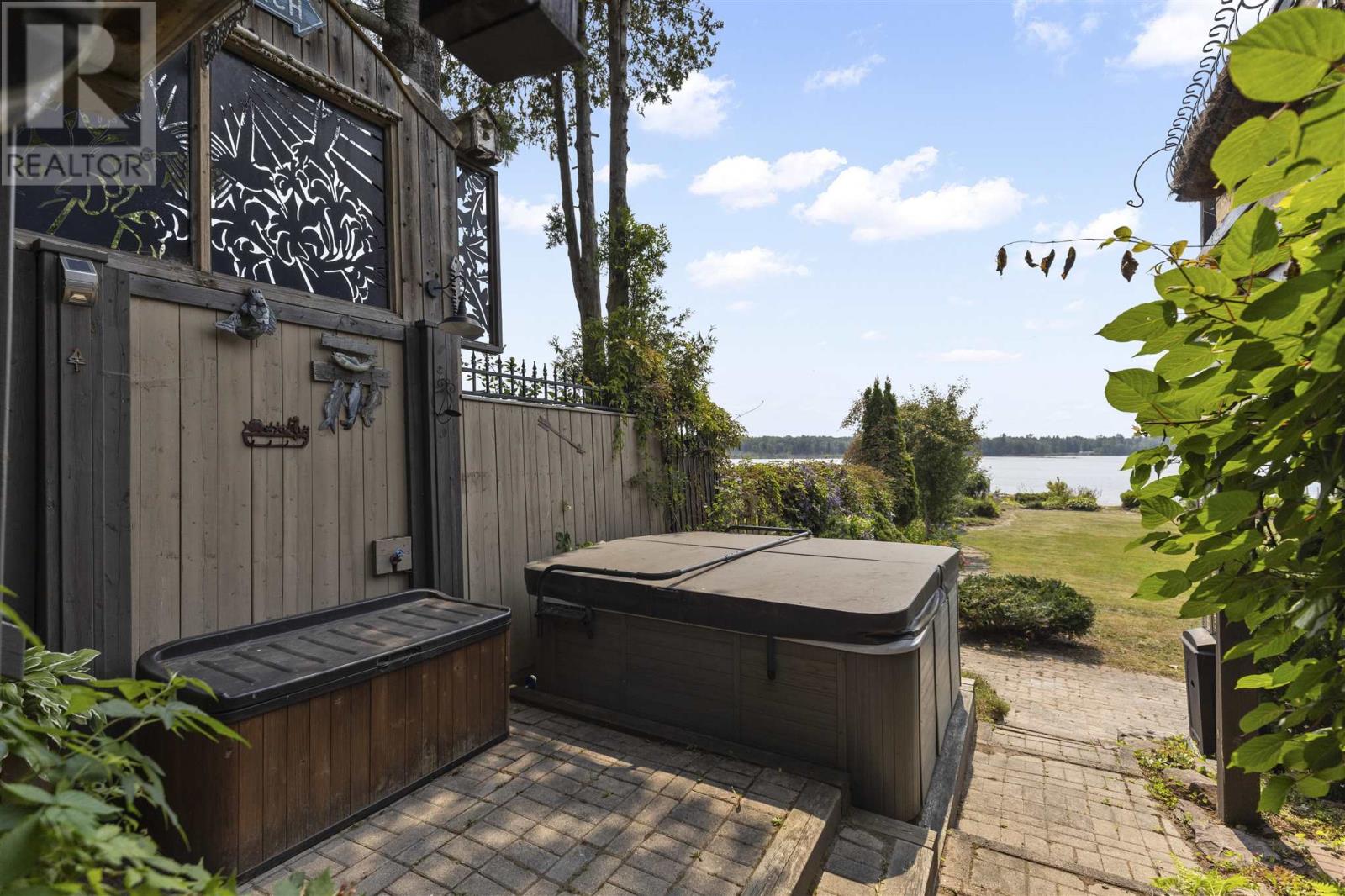 1777 Queen St E, Sault Ste. Marie, Ontario  P6A 2G8 - Photo 43 - SM253035