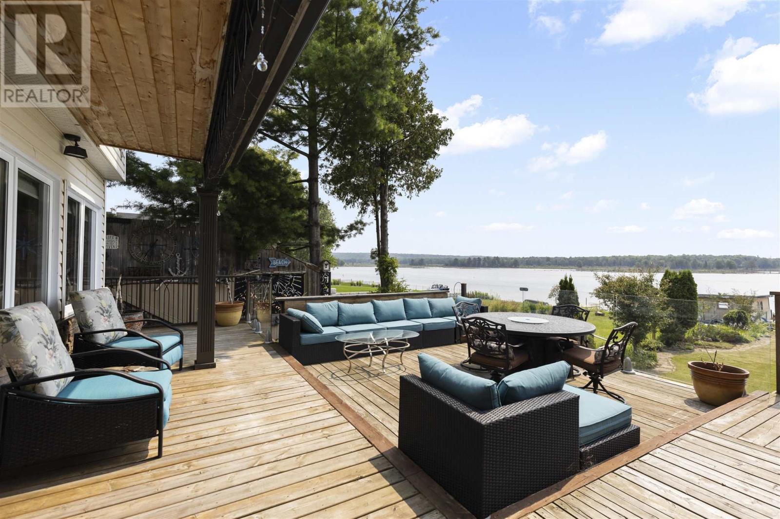 1777 Queen St E, Sault Ste. Marie, Ontario  P6A 2G8 - Photo 5 - SM253035