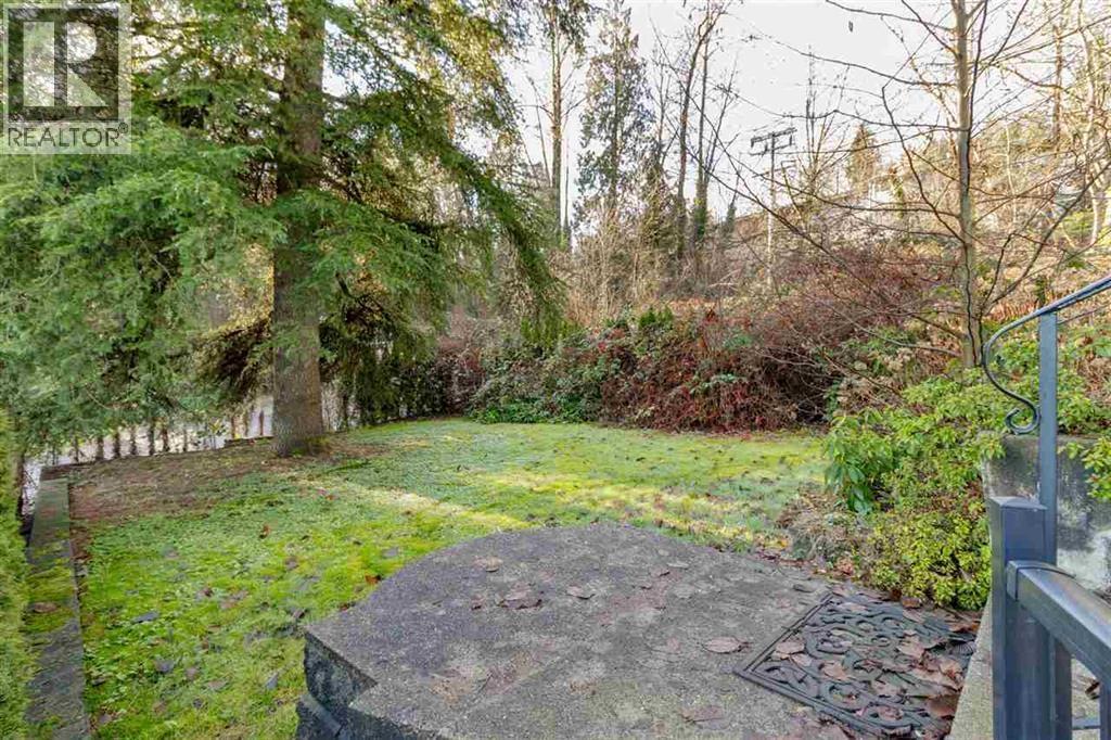 1940 St Johns Street, Port Moody, British Columbia  V3H 1Z9 - Photo 11 - R3059911