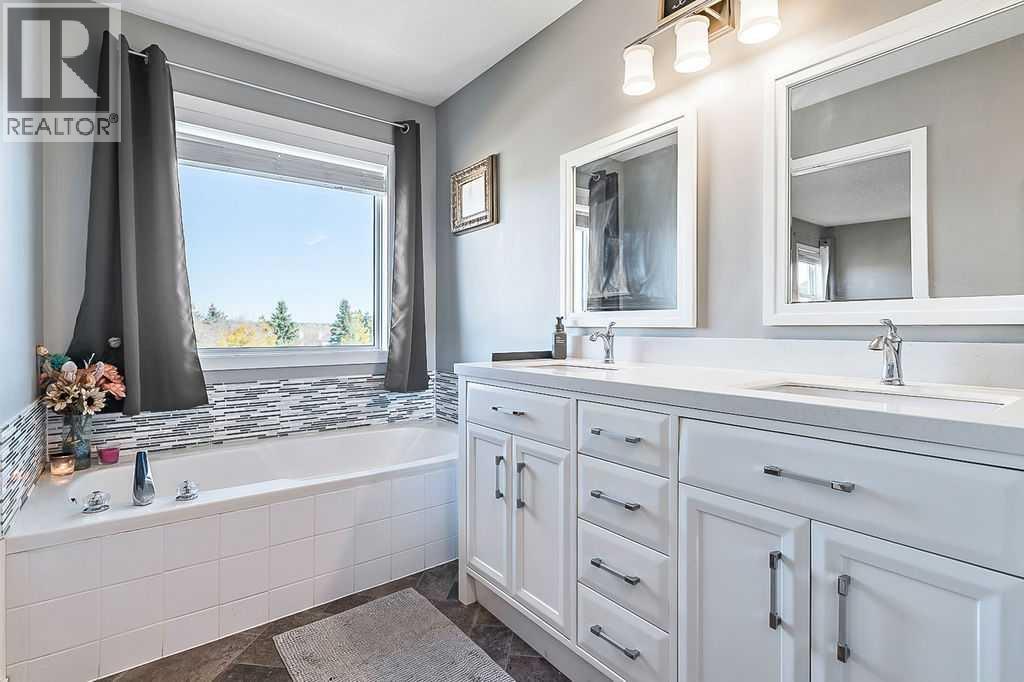 125 Cimarron Rise, Okotoks, Alberta  T1S 1M7 - Photo 27 - A2264021