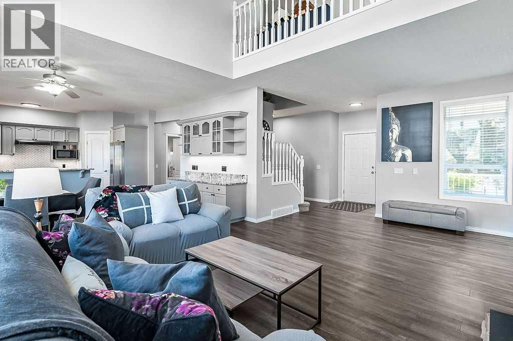 125 Cimarron Rise, Okotoks, Alberta  T1S 1M7 - Photo 3 - A2264021