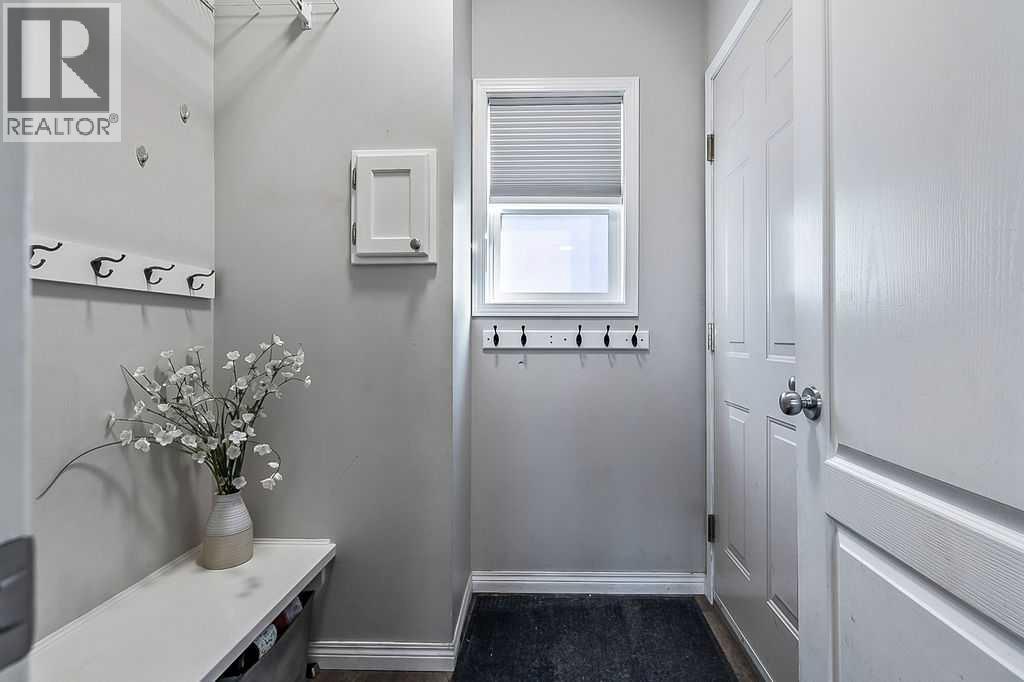 125 Cimarron Rise, Okotoks, Alberta  T1S 1M7 - Photo 7 - A2264021