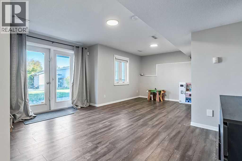 125 Cimarron Rise, Okotoks, Alberta  T1S 1M7 - Photo 28 - A2264021