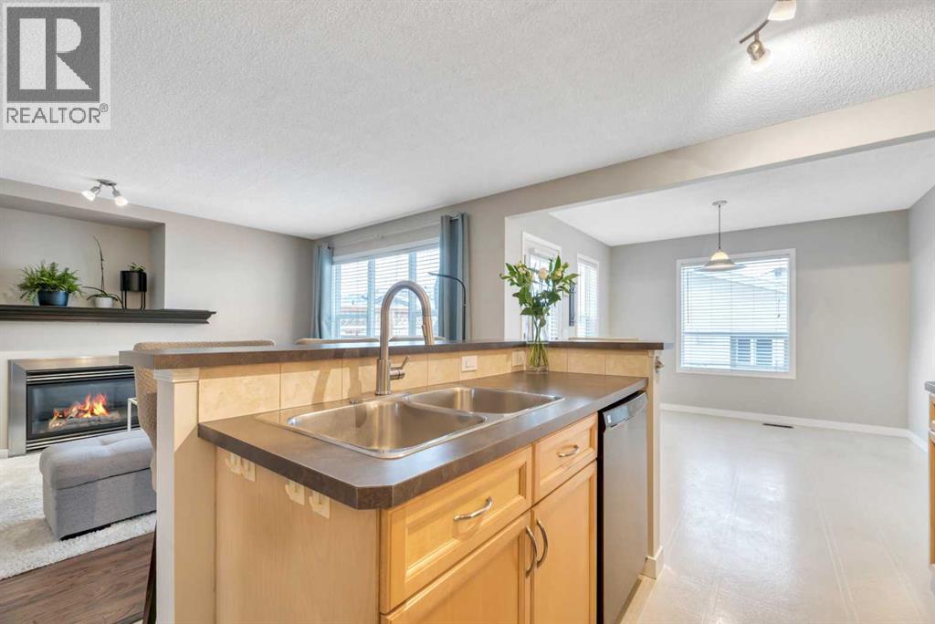 84 Evermeadow Manor Sw, Calgary, Alberta  T2Y 4W8 - Photo 16 - A2264507