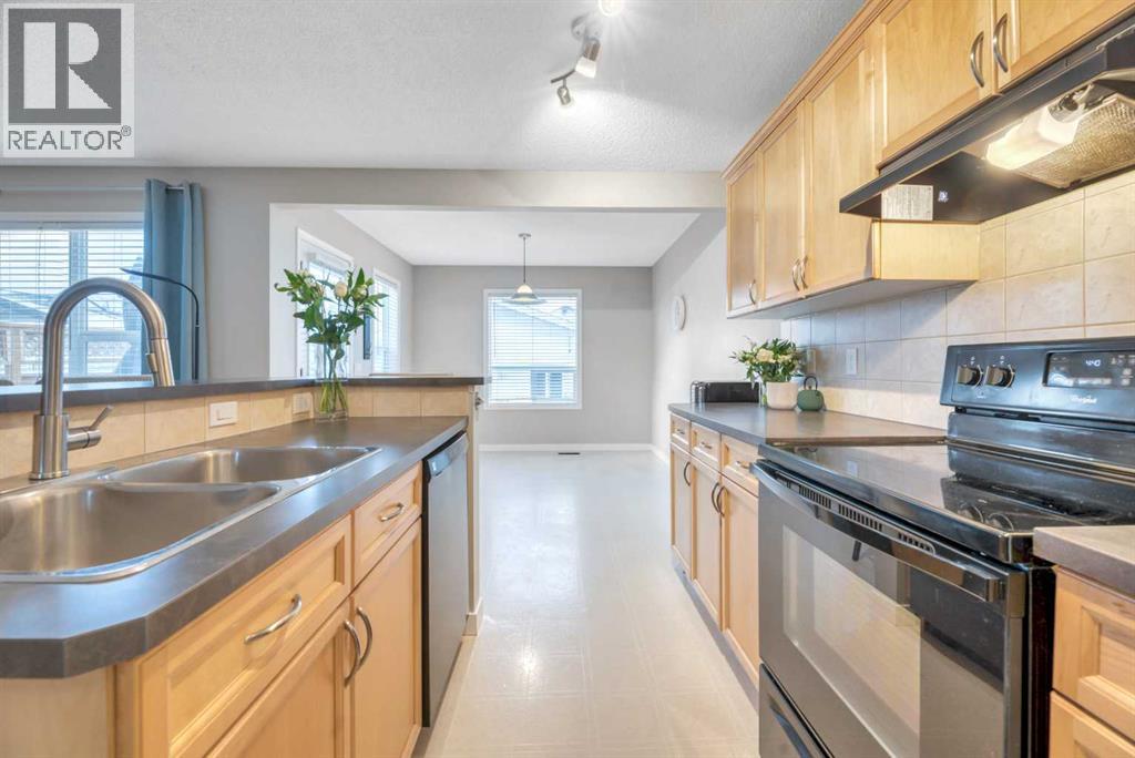 84 Evermeadow Manor Sw, Calgary, Alberta  T2Y 4W8 - Photo 15 - A2264507