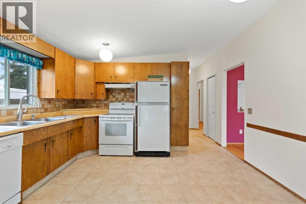 2236 98 Avenue Sw, Calgary, Alberta  T2V 0Z1 - Photo 12 - A2265480
