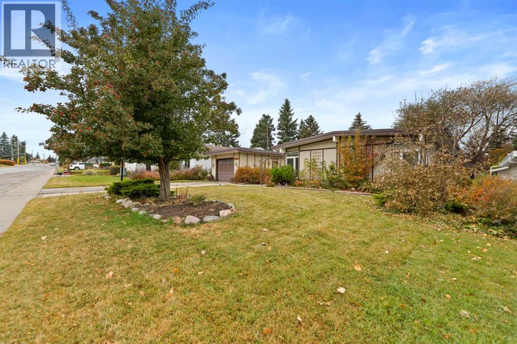 2236 98 Avenue Sw, Calgary, Alberta  T2V 0Z1 - Photo 4 - A2265480