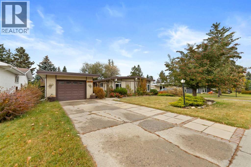 2236 98 Avenue Sw, Calgary, Alberta  T2V 0Z1 - Photo 3 - A2265480