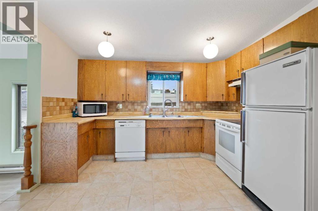 2236 98 Avenue Sw, Calgary, Alberta  T2V 0Z1 - Photo 11 - A2265480