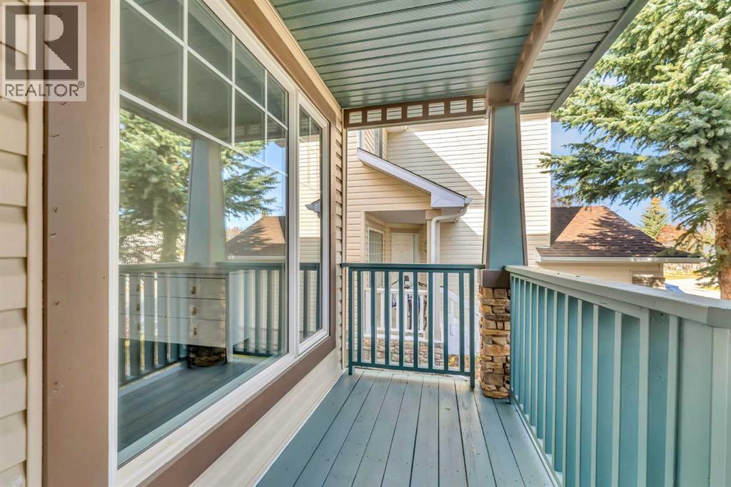 338 Panamount Drive Nw, Calgary, Alberta  T3K 5M1 - Photo 4 - A2265519