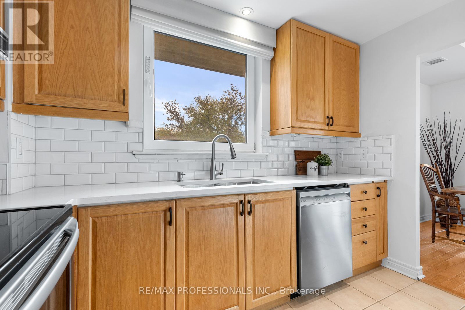 211 - 350 Mill Road, Toronto, Ontario  M9C 5R7 - Photo 10 - W12474196