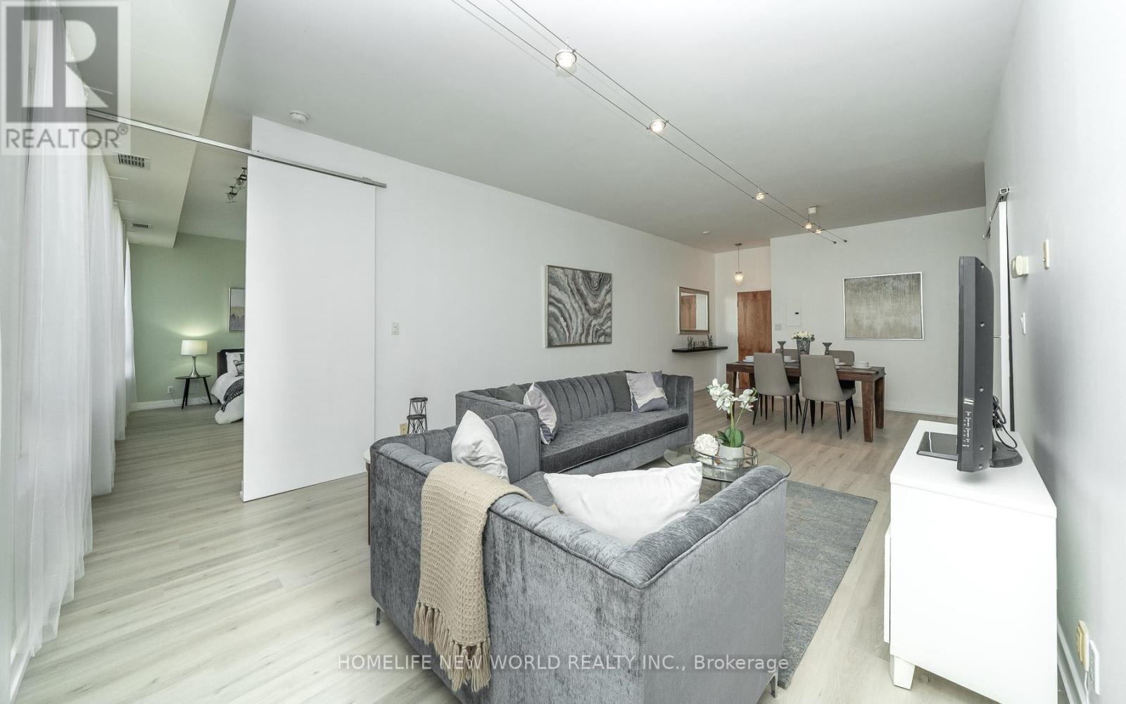 303 - 1 St Johns Road, Toronto, Ontario  M6P 4C7 - Photo 13 - W12474215