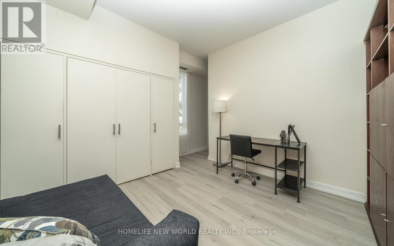 303 - 1 St Johns Road, Toronto, Ontario  M6P 4C7 - Photo 24 - W12474215