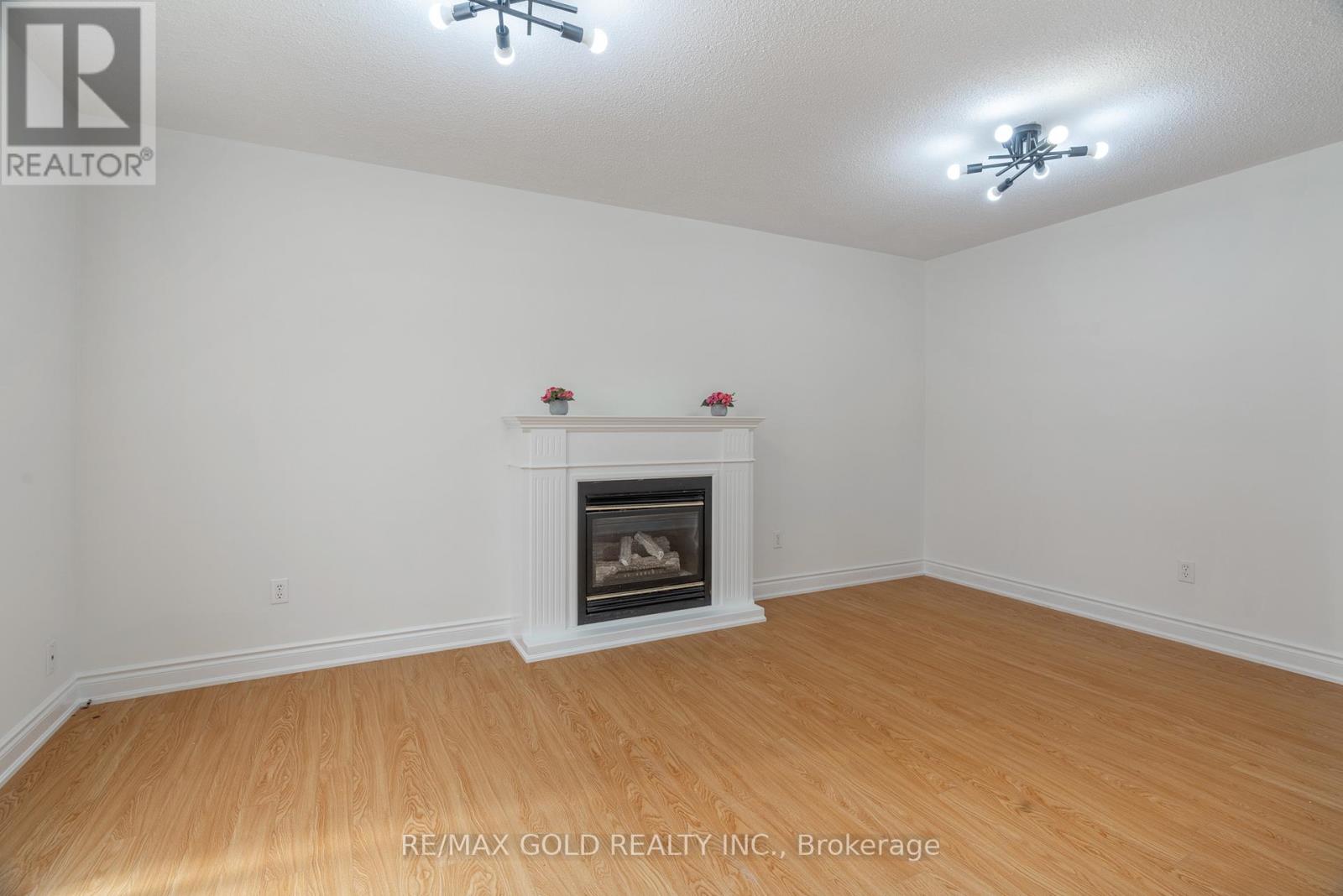 51 Tigerlily Place, Brampton, Ontario  L6R 2C8 - Photo 14 - W12474238