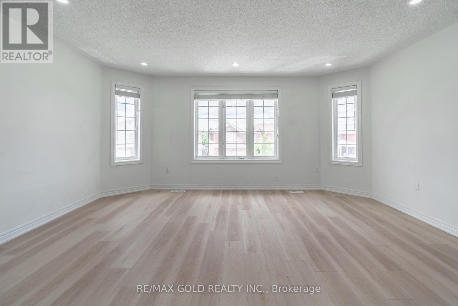 51 Tigerlily Place, Brampton, Ontario  L6R 2C8 - Photo 22 - W12474238