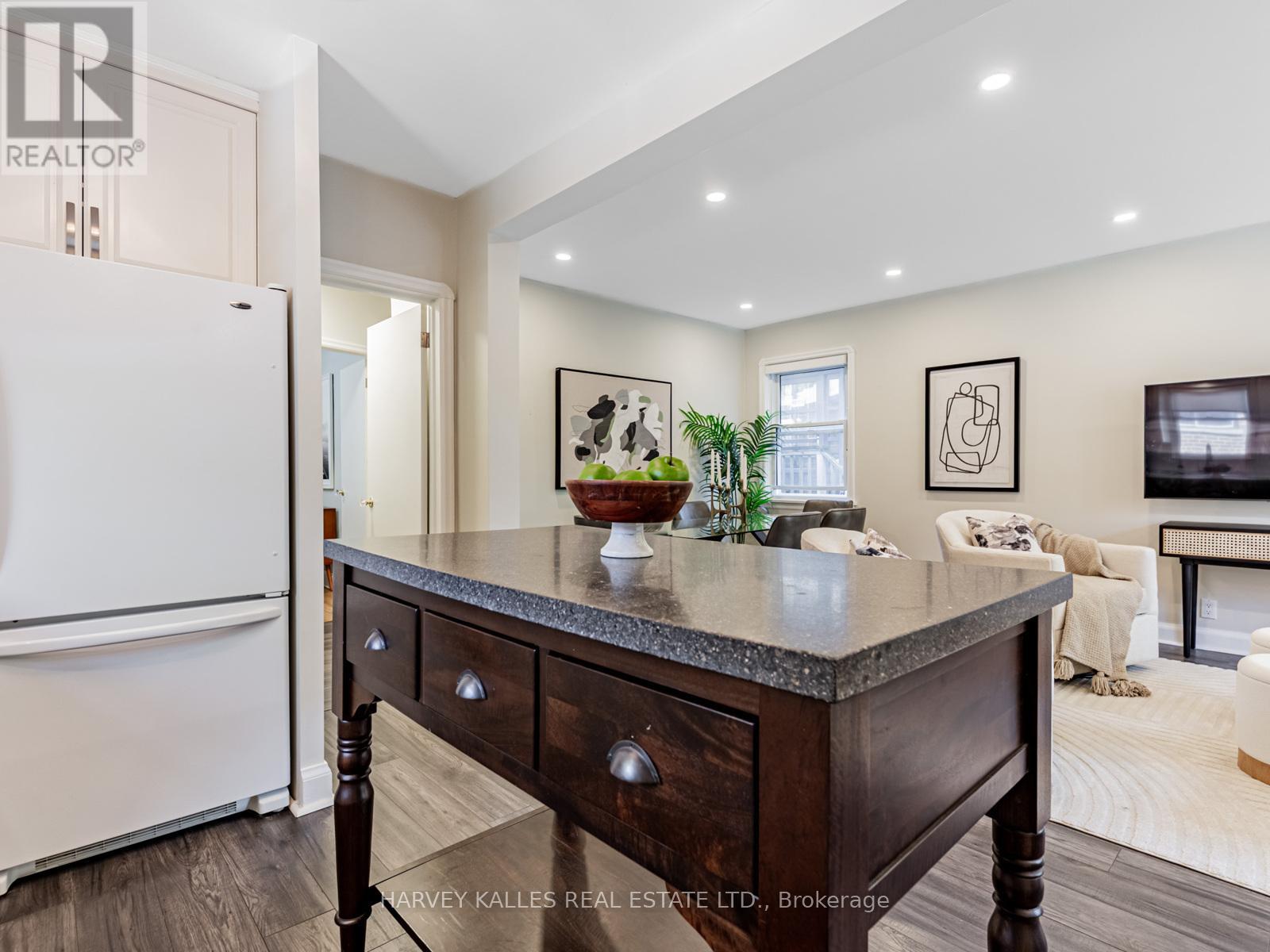 1a Thirty-Seventh Street, Toronto, Ontario  M8W 3L5 - Photo 15 - W12474246