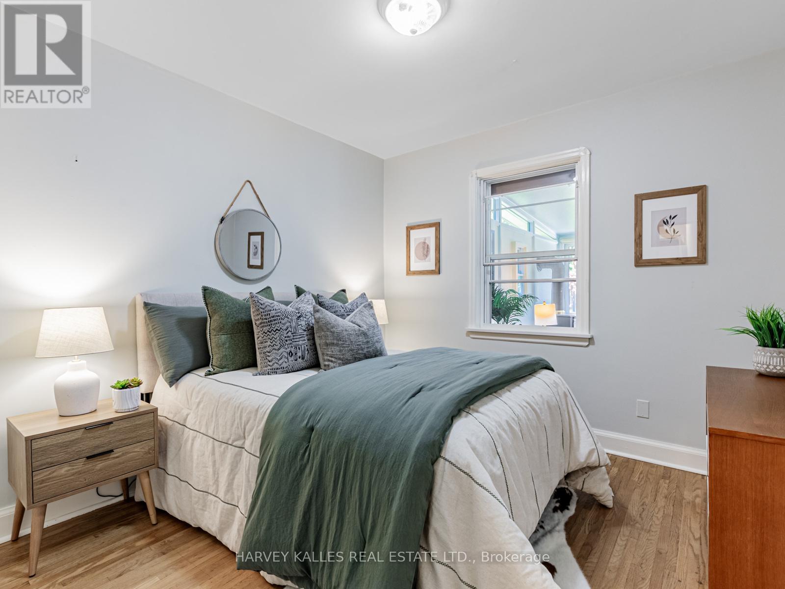 1a Thirty-Seventh Street, Toronto, Ontario  M8W 3L5 - Photo 16 - W12474246