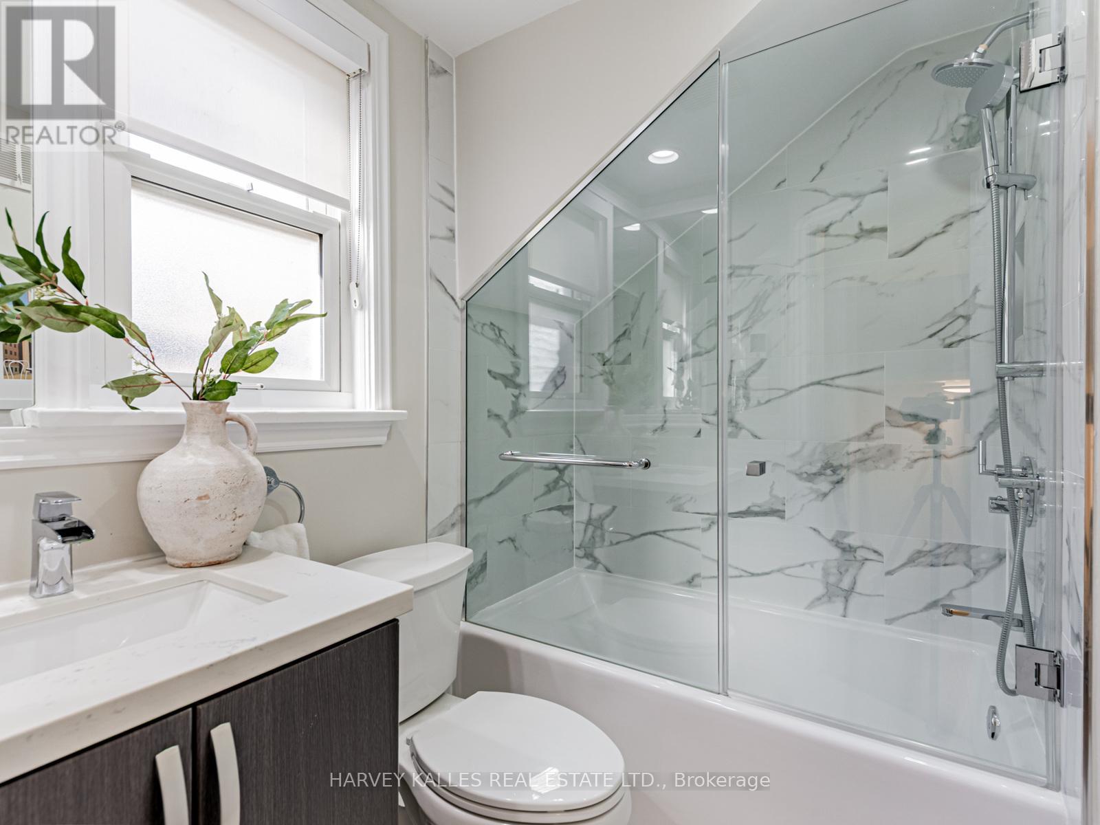 1a Thirty-Seventh Street, Toronto, Ontario  M8W 3L5 - Photo 25 - W12474246