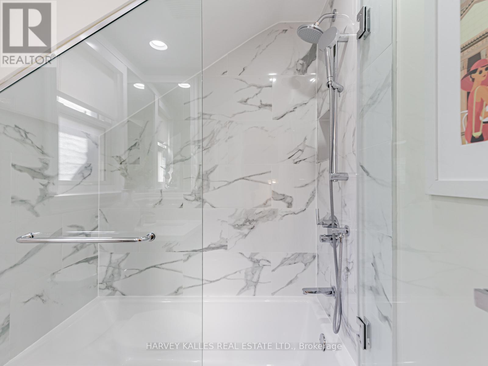 1a Thirty-Seventh Street, Toronto, Ontario  M8W 3L5 - Photo 26 - W12474246